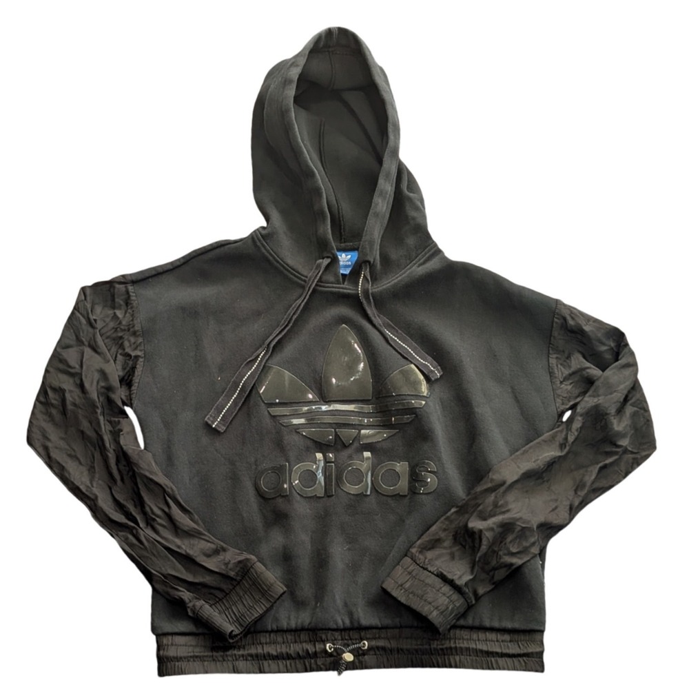 $120 NWOT Adidas Originals Black Cropped Hoodie 3D Logo w/Silky Sleeves Sz SMALL